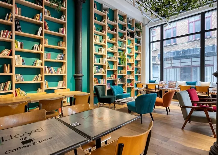 Aris Grand Place Hotel